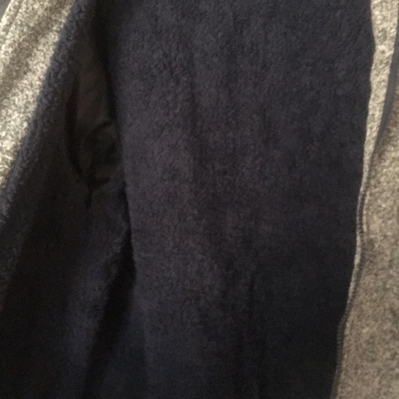 New! Men’s Sporty Hooded Jacket - Picture 5 of 7